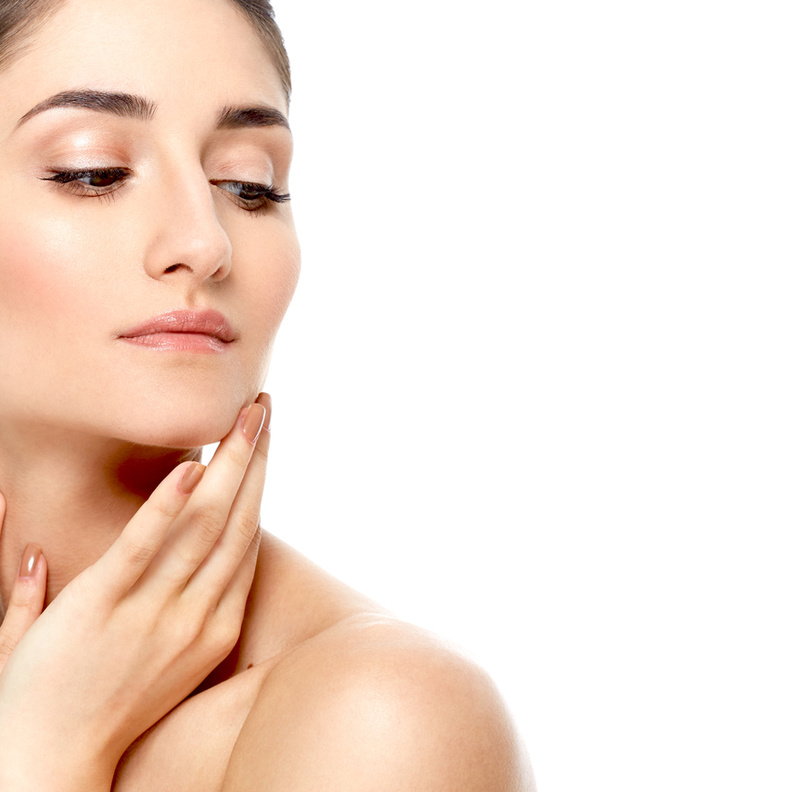 فوائد الزبيب للبشرة الدهنية وكيفية استخدامه