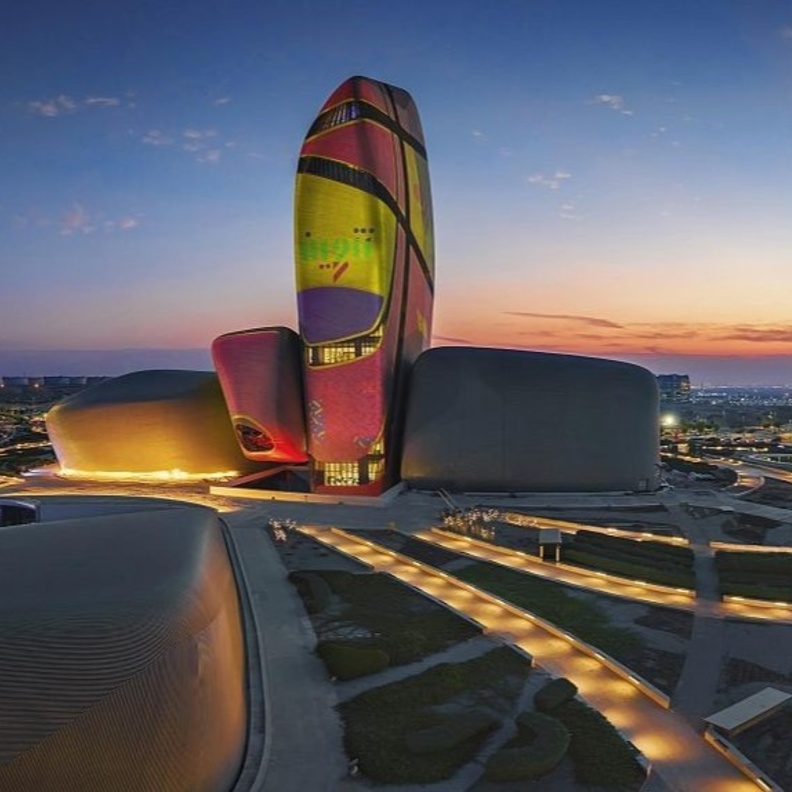 انطلاق برنامج تحديات تنوين بورش عمل متخصصة في الإبداع والتصميم