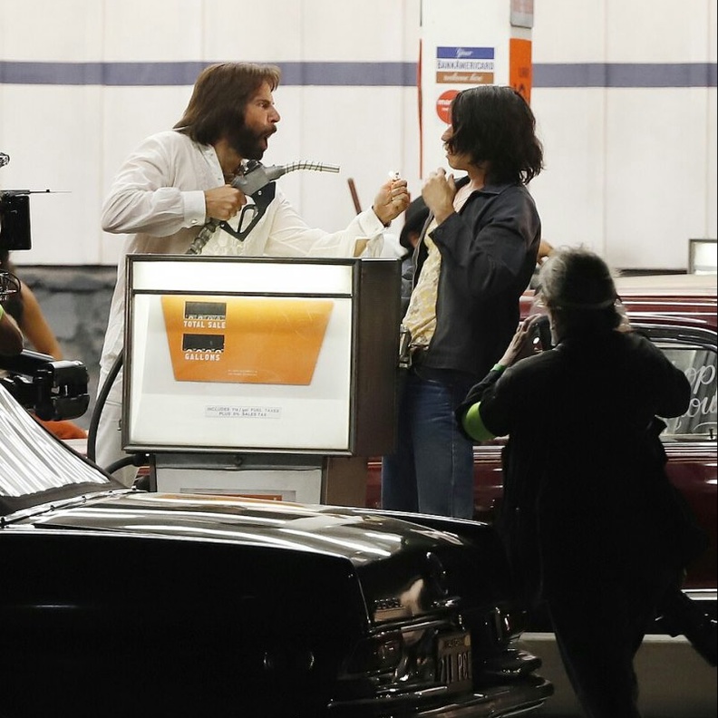 برادلي كوبر أثناء تصوير فيلمه الجديد