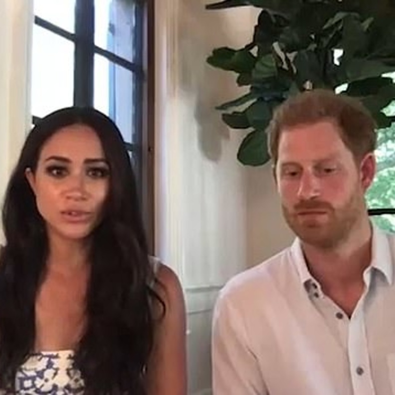  أمازون تضع قيود على التعليق على كتاب Finding Freedom لهذا السبب