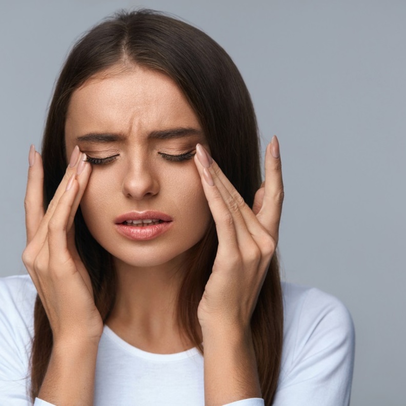 قضاء وقت طويل أمام الشاشة يؤدي إلى إجهاد العين الرقمي