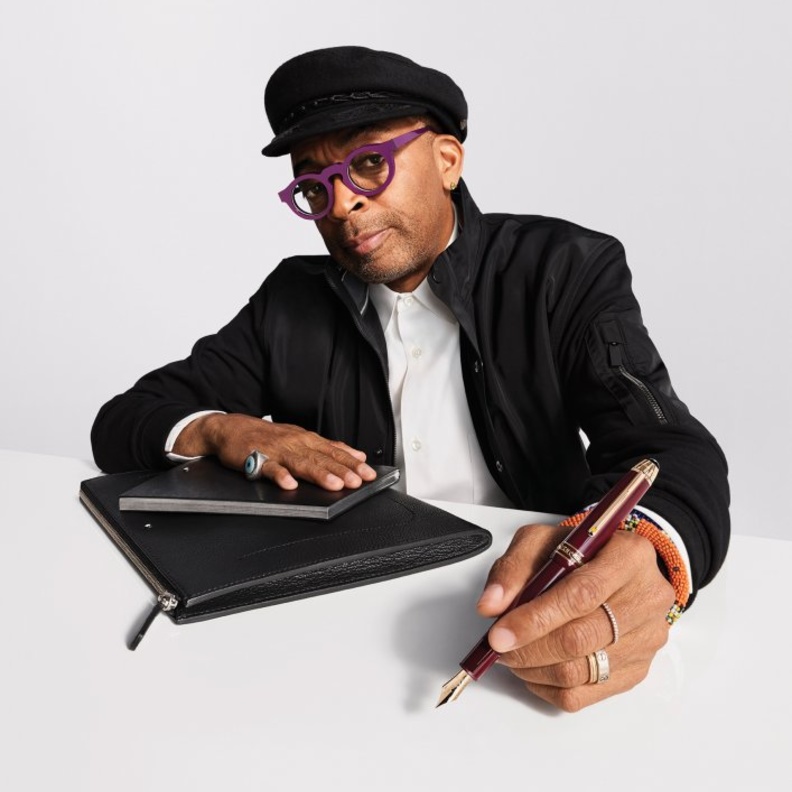 كاتب السيناريو والمخرج السينمائي الحائز على جوائز سبايك لي