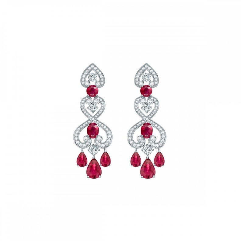 أقراط من جيرارد Garrard