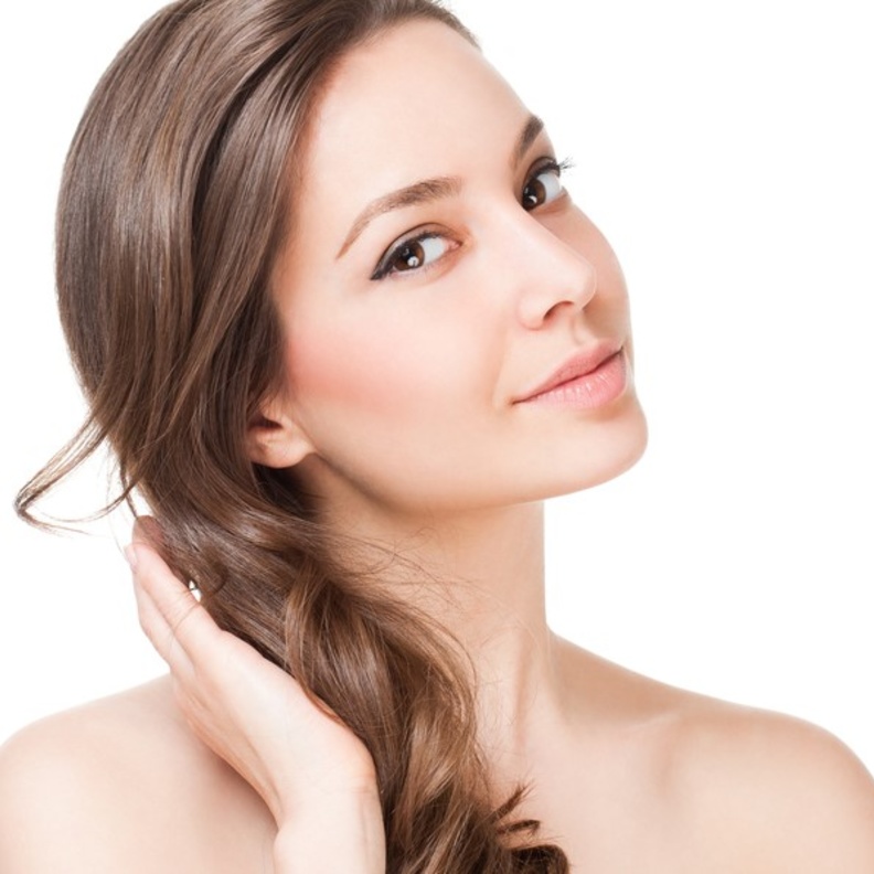  اضرار زيت البرافين على البشرة والشعر