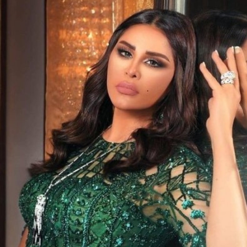 الفنانة احلام