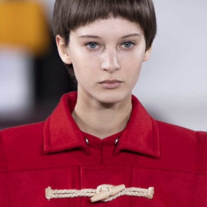 الغرة الدائرية بأسلوب Anrealage