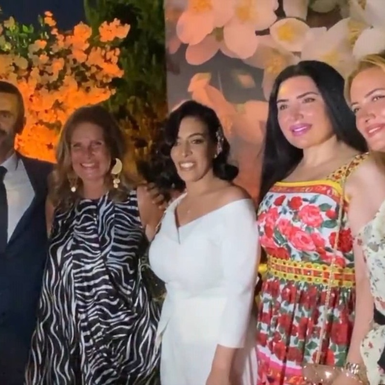 النجوم في عقد القران 