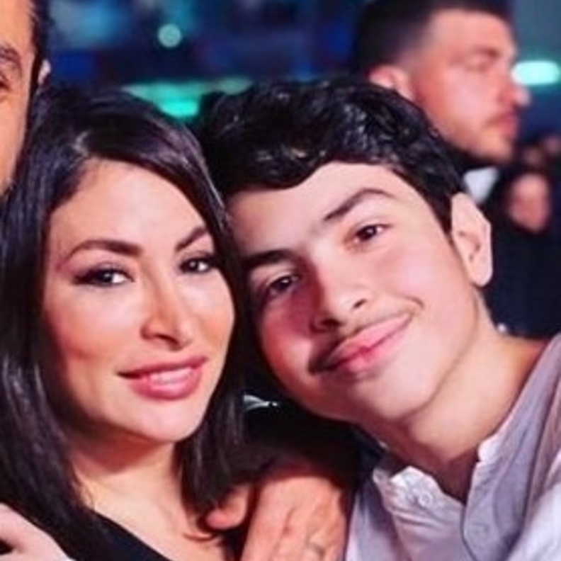 تيم حسن ونجليه