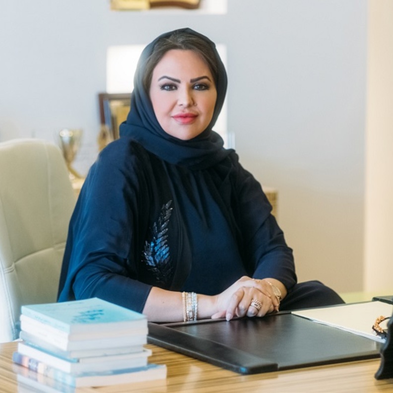 "تمثل المرأة تقريبا نصف عدد الشعب السعودي لذلك يجب أن تتحمل مسؤولية النهوض بتحقيق أهداف رؤية 203"