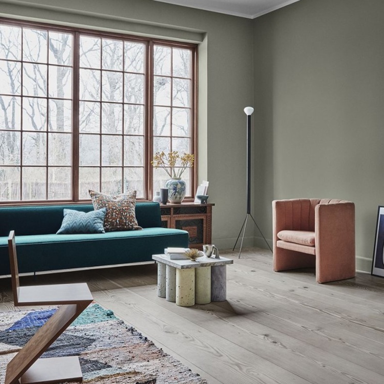 الرخام بألوانه المتعددة في تصميم طاولة غرفة المعيشة