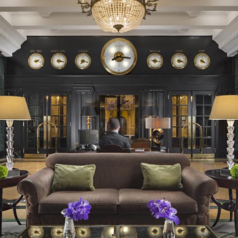 من إسبلاناد زغرب