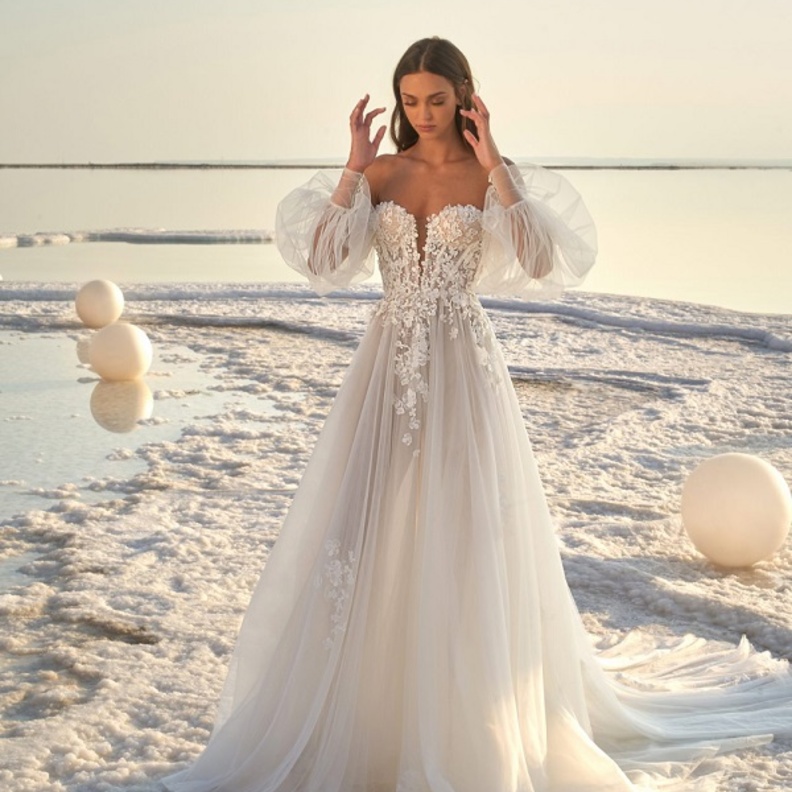 فستان من lee grebenau