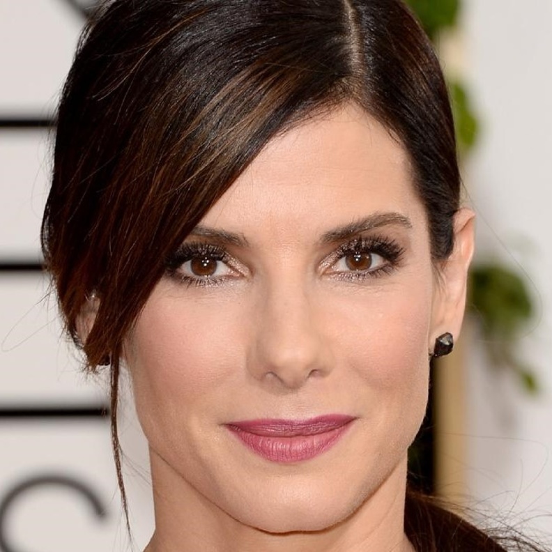 ة كيفية العناية بالبشرة بعد سن الخمسين على طريقة ساندرا بولوك