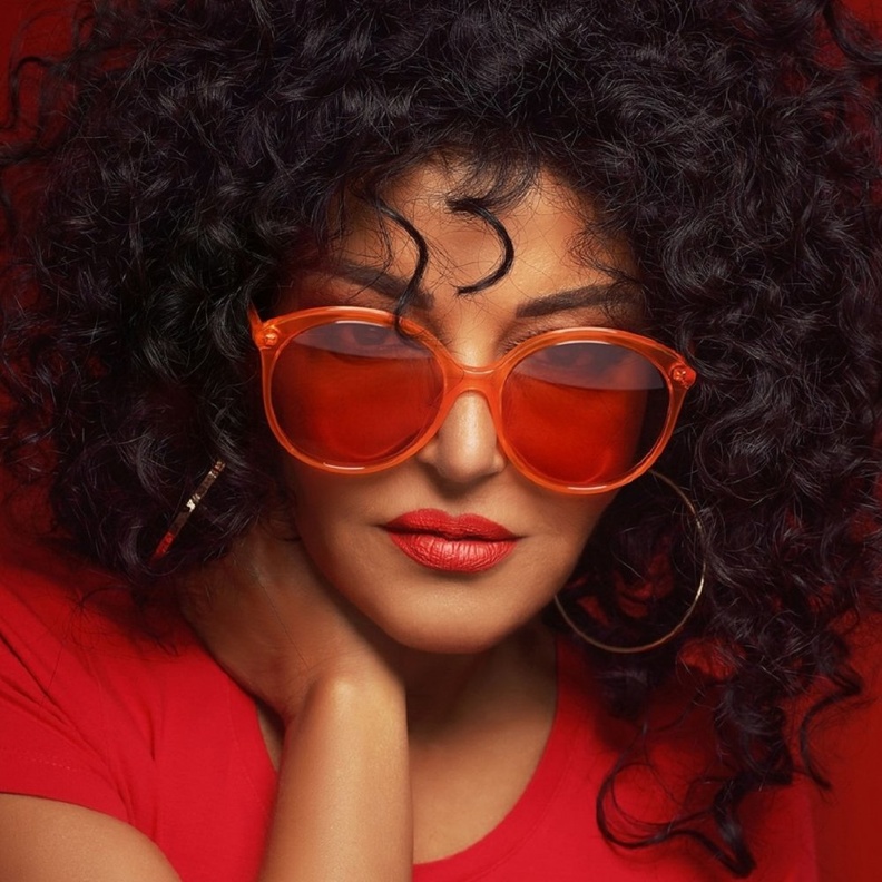 سميرة سعيد في بوستر أغنية قط وفار