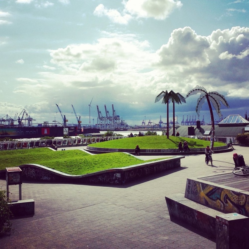 بارك فيكشن Park Fiction