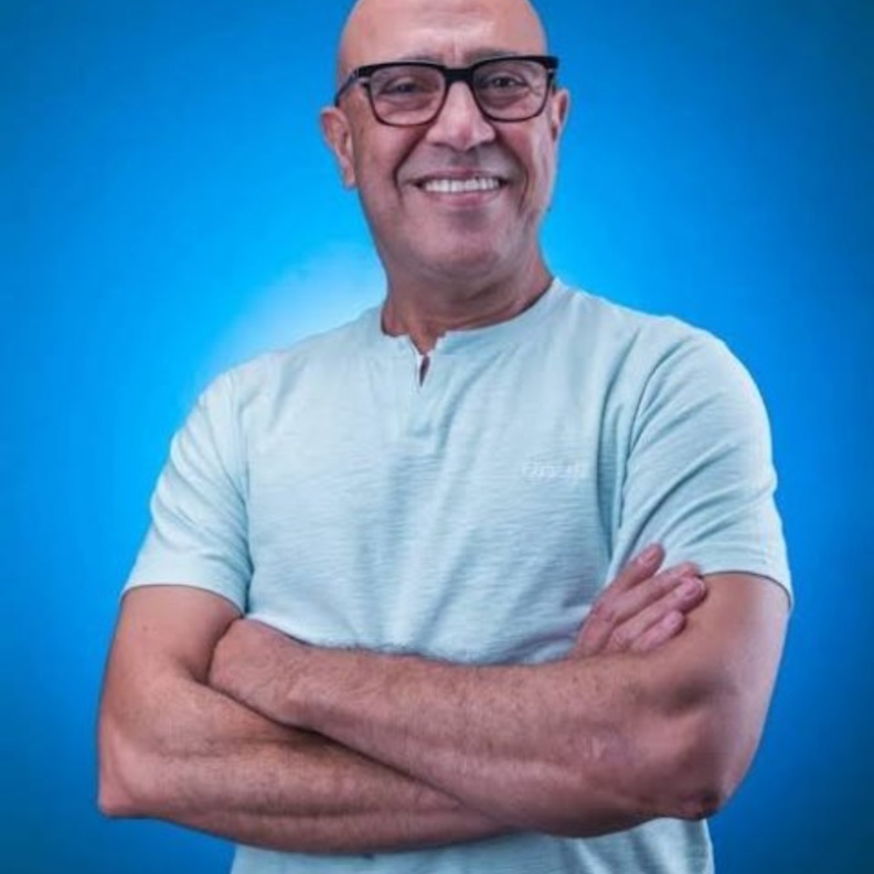 الفنان أشرف عبد الباقي