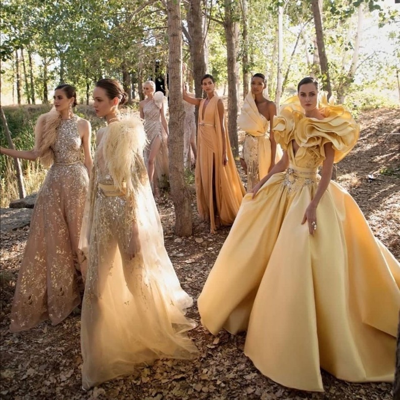  فساتين خطوبة ايلي صعب بتدرجات الاصفر