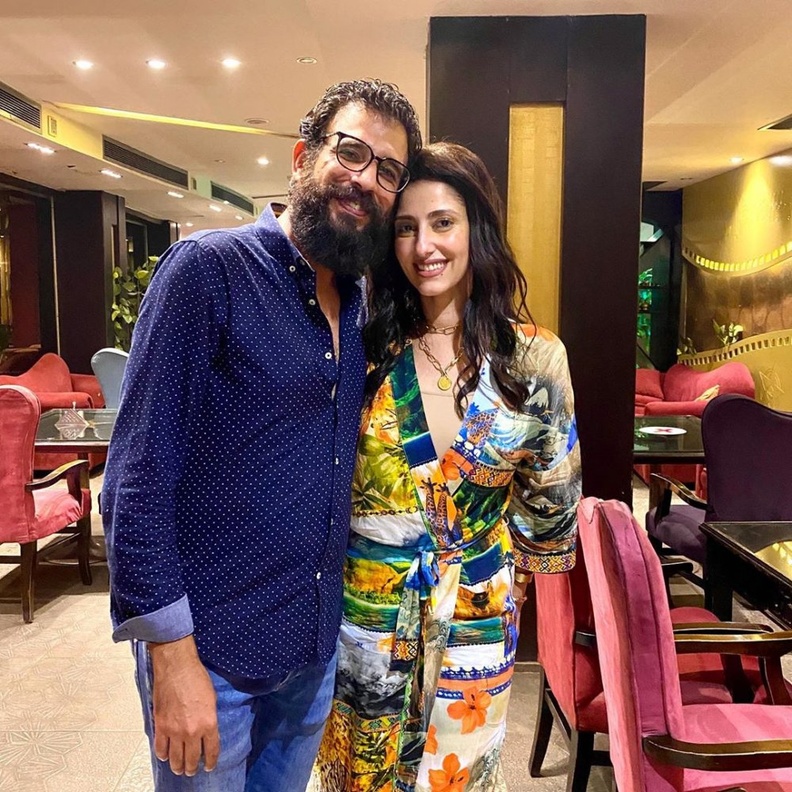 حنان مطاوع وزوجها