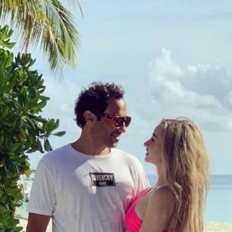 عيد زواج هنا الزاهد