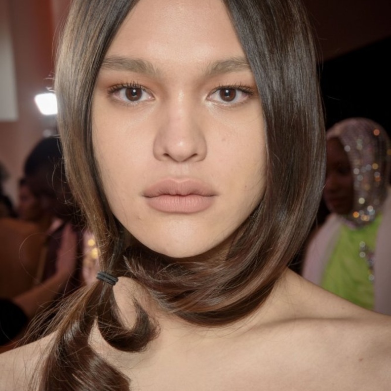 صيحات جمالية غريبة  بأسلوب area