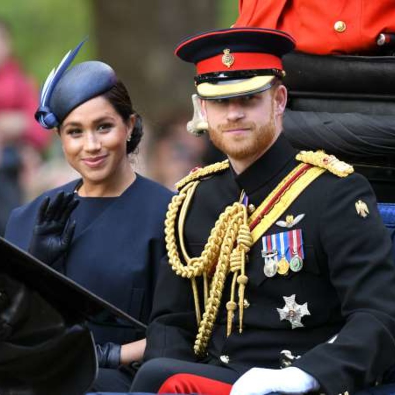 ميغان ماركل شعرت بالحزن الشديد لتجريد زوجها من ألقابه العسكرية