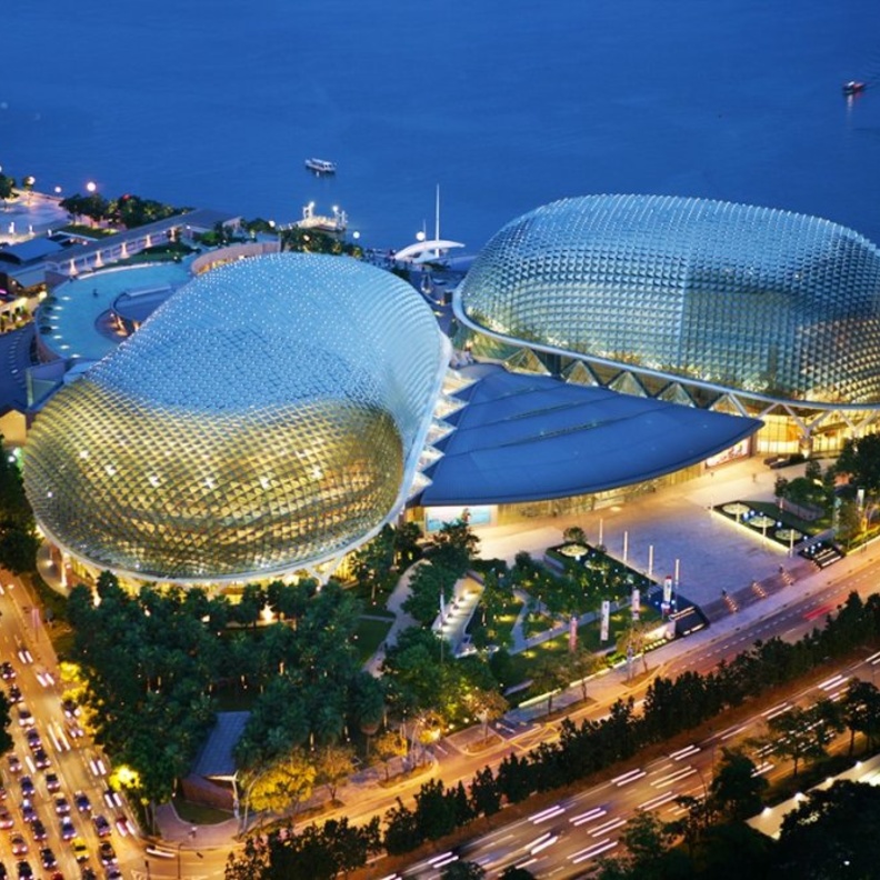 افضل اماكن شهر العسل في سنغافورة 2020 -مسارح اسبلاناد