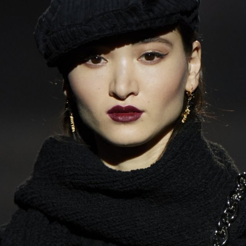 اجمل درجات احمر الشفاه المخملي في خريف 2020 من دار Dolce & Gabbana