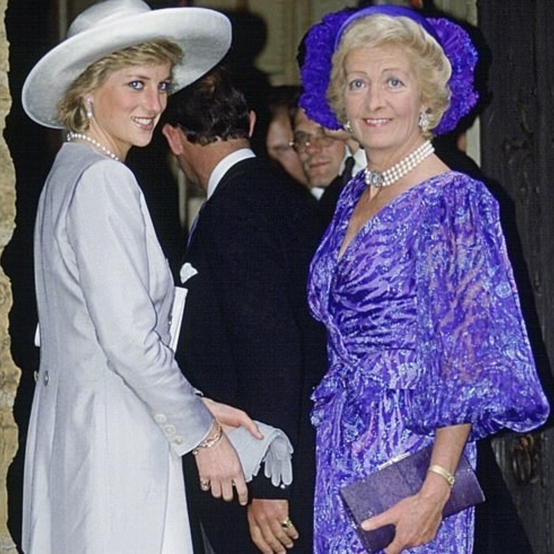 الأميرة ديانا ووالدتها
