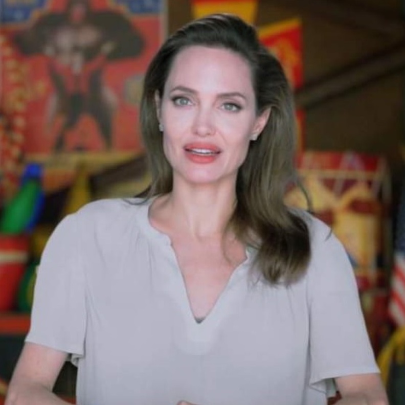  أنجلينا جولي