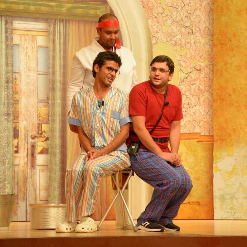 المسرحية الكوميدية "ورينا القوة"