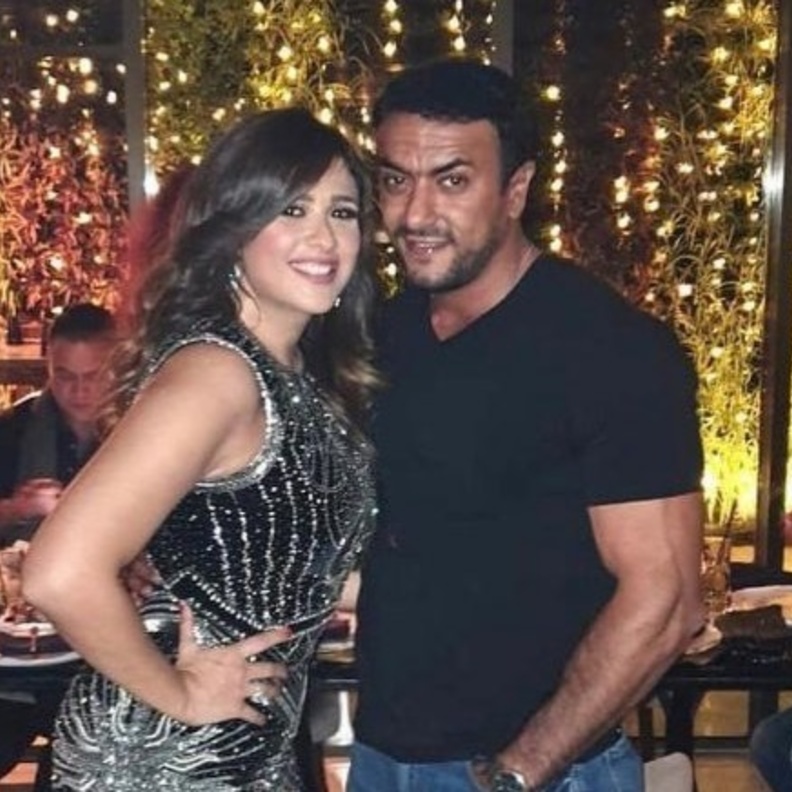 ياسمين عبد العزيز واحمد العوضي