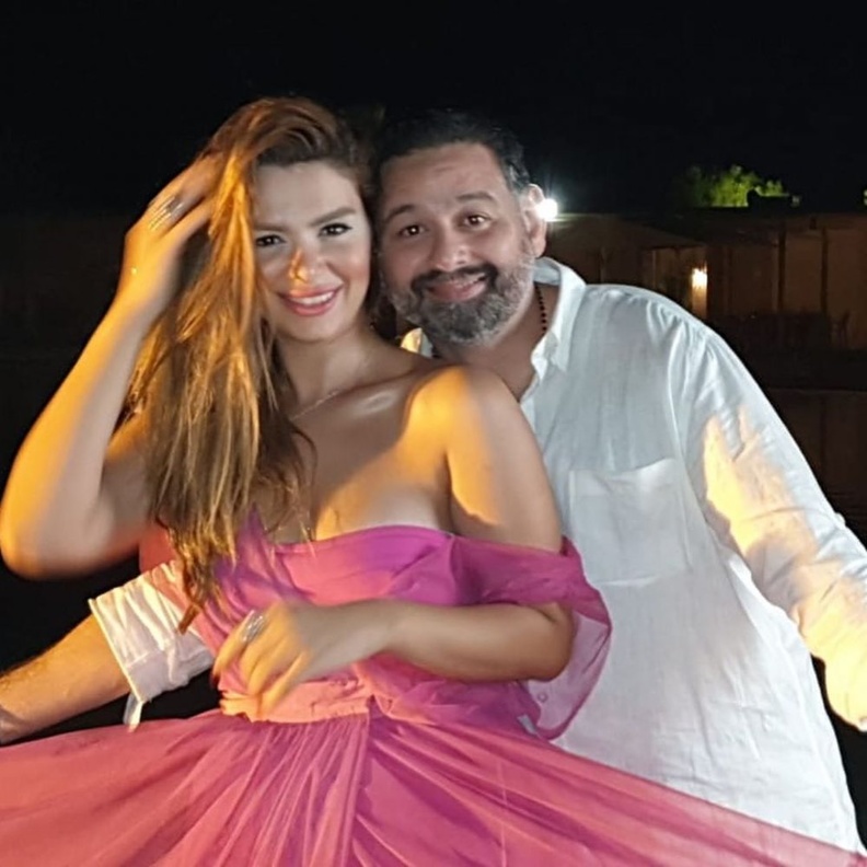 أمير شاهين وخطيبته