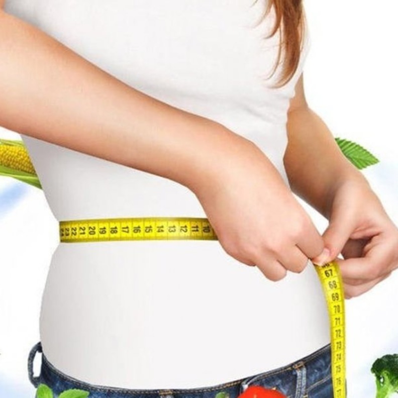 الحد من تناول الأغذية الغنية بالطاقة والتي تحتوي على كميات كبيرة من الدهون والسكريات