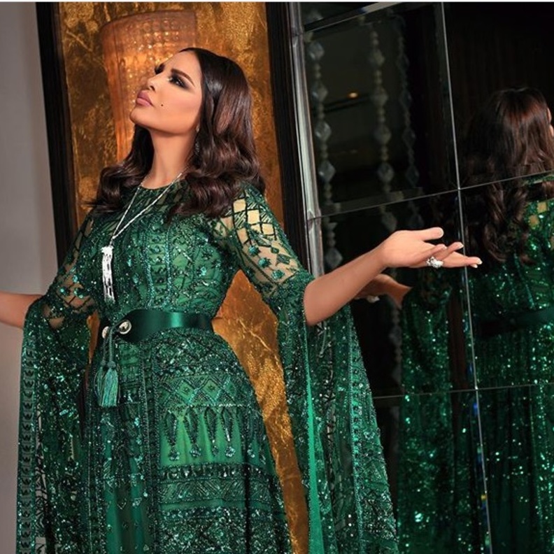  فساتين خطوبة خضراء لليوم الوطني السعودي من زهير مراد