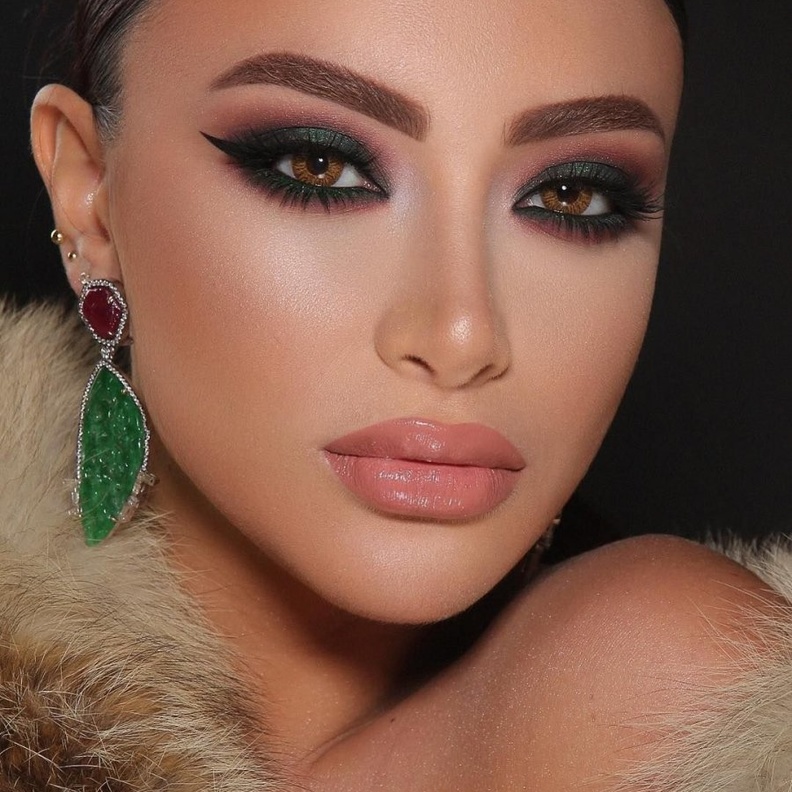  مكياج اخضر للعروس بظلال براقة وساحرة