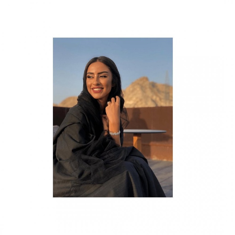  نورة آل شيخ