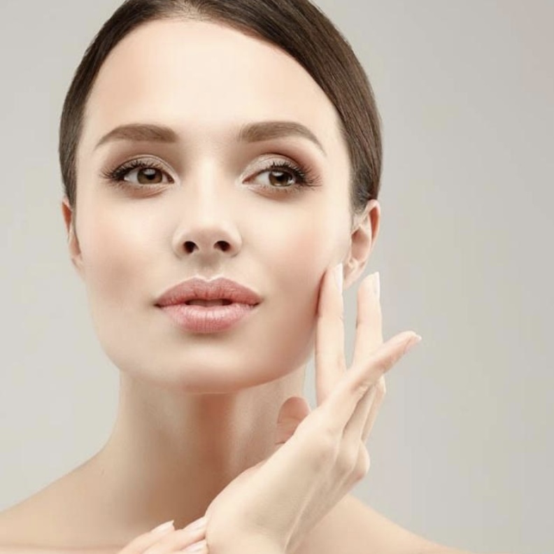  فوائد الفازلين للوجه قبل النوم