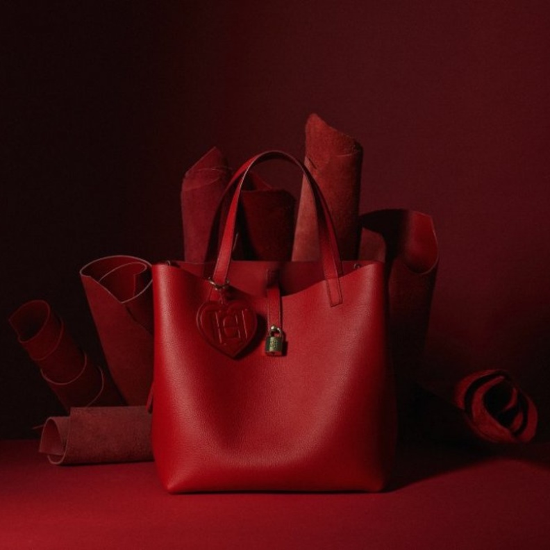 "كارولينا هيريرا" تمدد حملة "قلب الأمل" لدعم جهود إغاثة بيروت