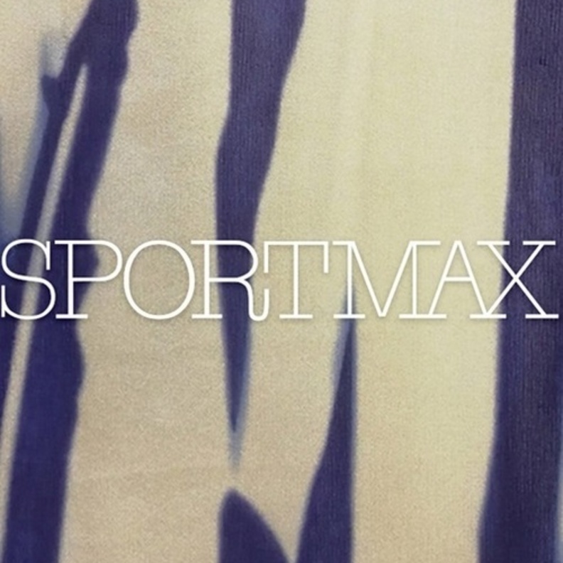 بث مباشر لعرض أزياء SPORTMAX لربيع وصيف 2021