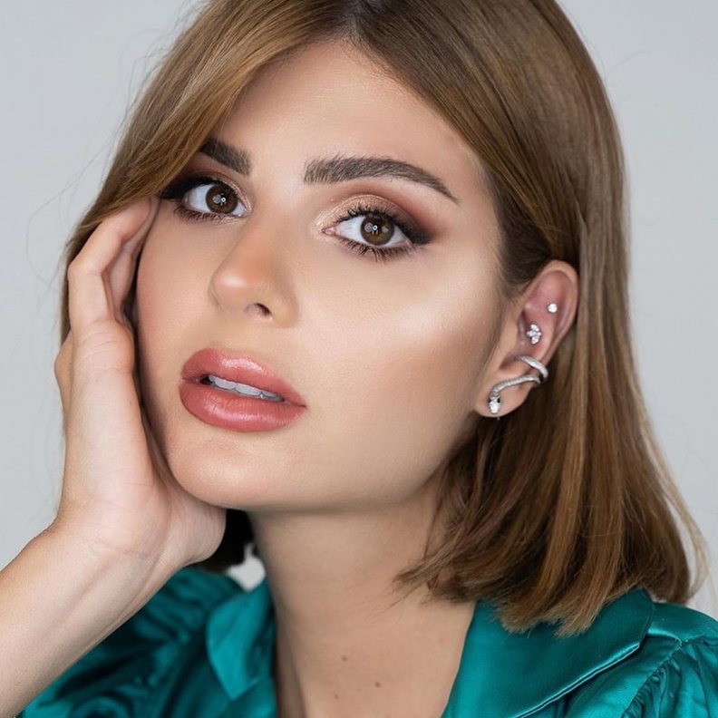 لينا قزيز بملامح صادمة بعد عملية تجميل فاشلة