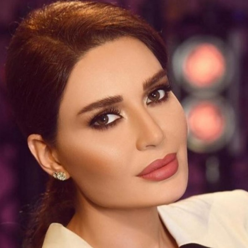  مكياج سموكي بني من وحي سيرين عبد النور