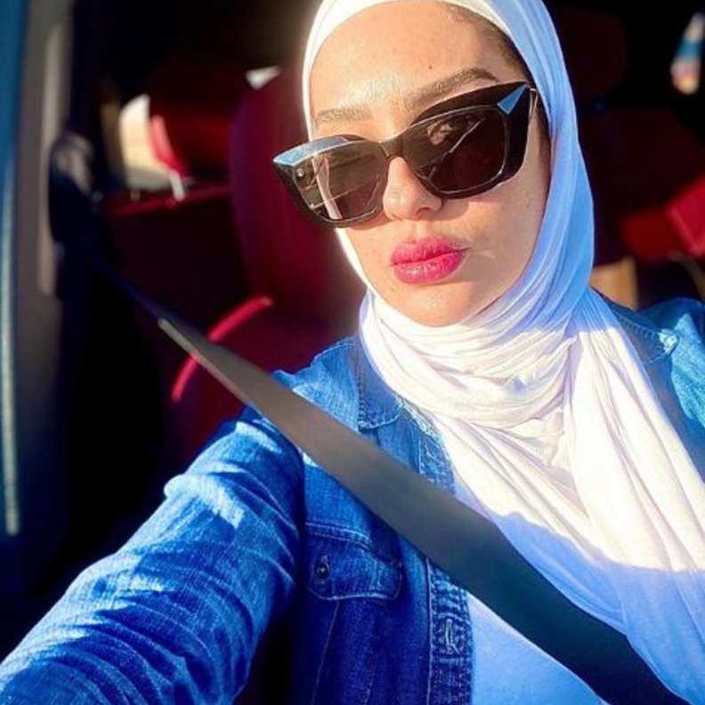 مي فخري ترتدي الحجاب