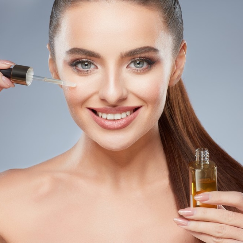  افضل زيوت طبيعية للبشرة الجافة في فصل الخريف