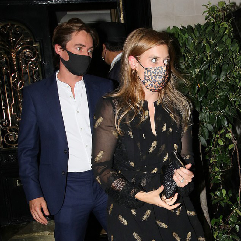 الأميرة بياتريس أنيقة بفستان أسود