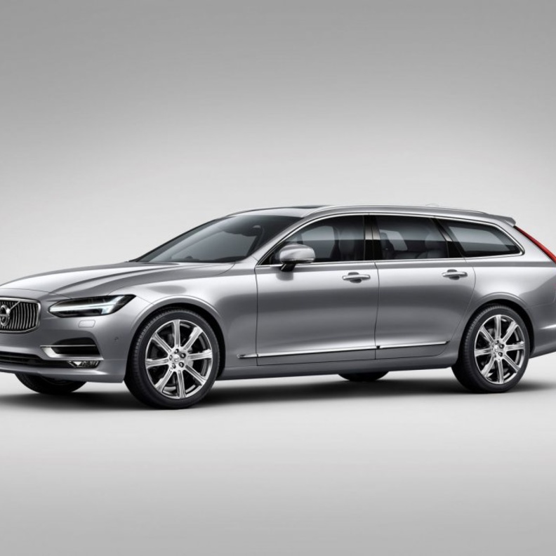 V90 Cross Country كروس أوفر عائلية جديدة من فولفو