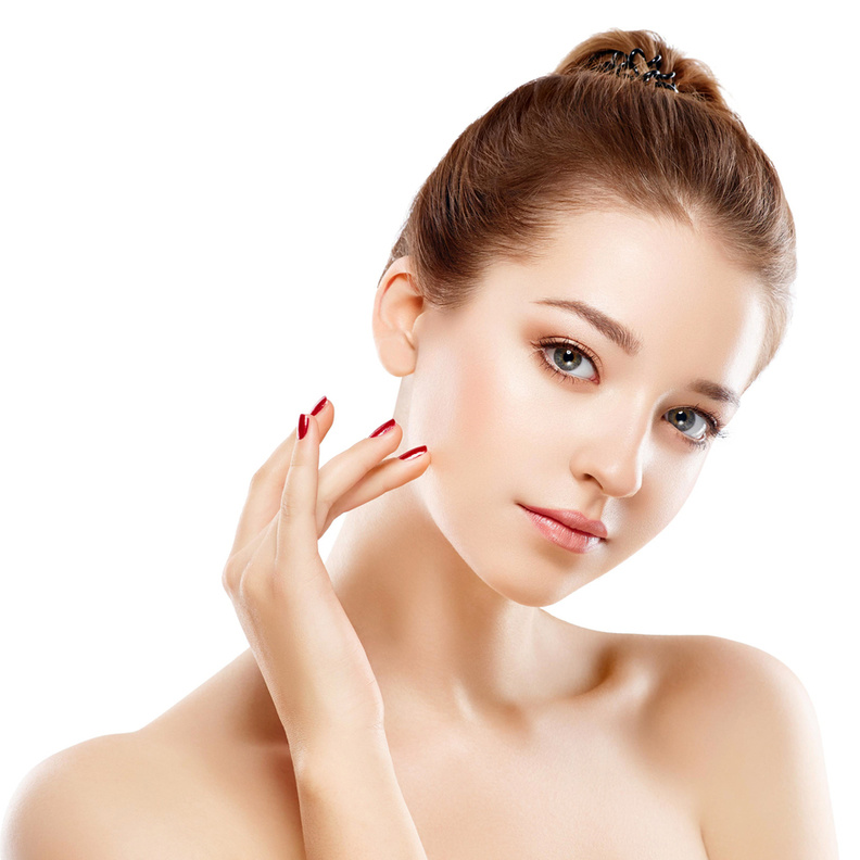 قرص الخد بطريقة خفيفة تمنحك مظهر خدود ممتلئة