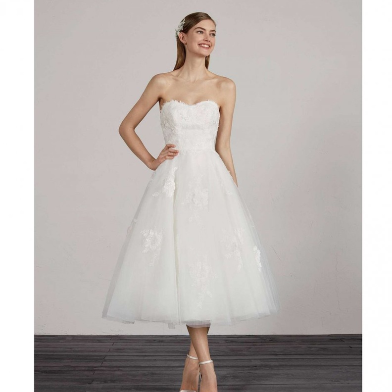  فساتين زفاف ميدي من pronovias