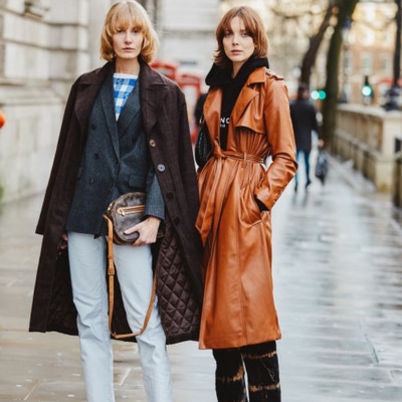 افكار تنسيق وارتداء معطف الترنش مستوحاة من ستايلات الستريت ستايل