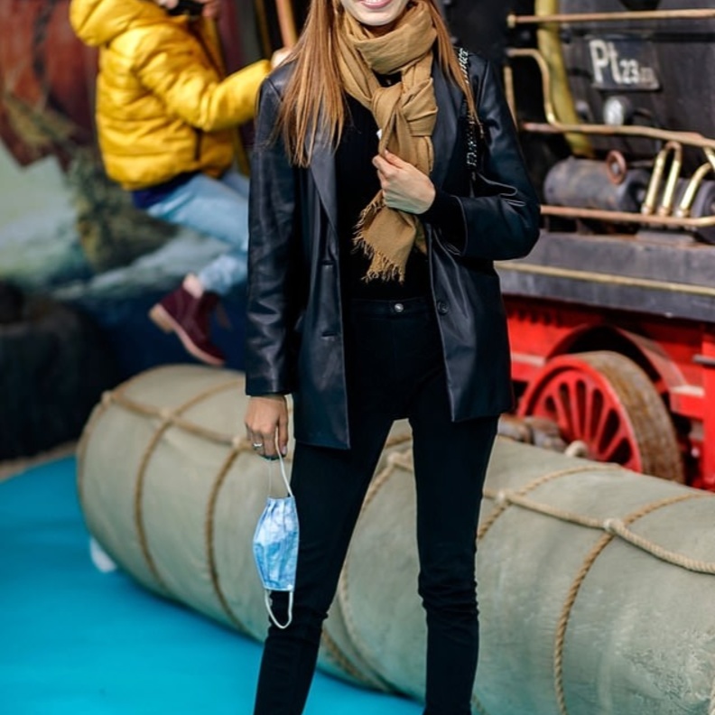 نيكول بوتورالسكي