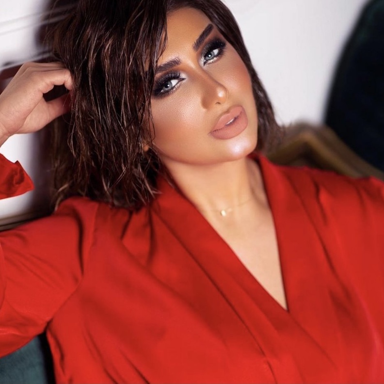 عمليات تجميل النجمة الخليجية هنادي الكندري